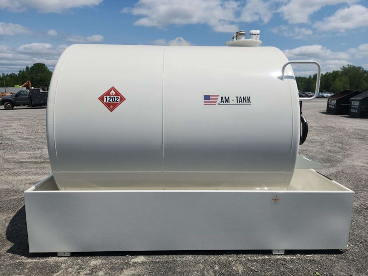 am-tank-fuel-tank-with-pump/nozzle-(2376-gallon/8995-litre)-image-3