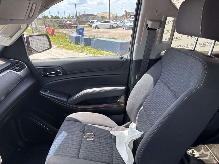 2019-chevrolet-tahoe-image-13