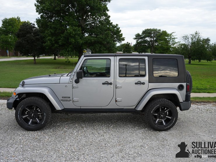 2015-jeep-wrangler-image-8