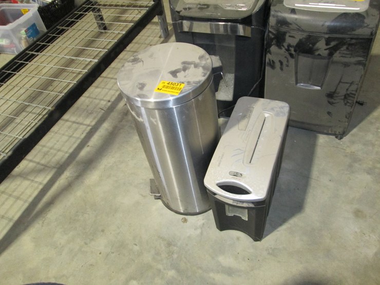 #45031-•-paper-shredder-&-waste-basket-inv#45031-image-2