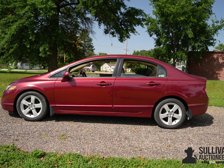 run-#35---2007-honda-civic-sedan-image-8