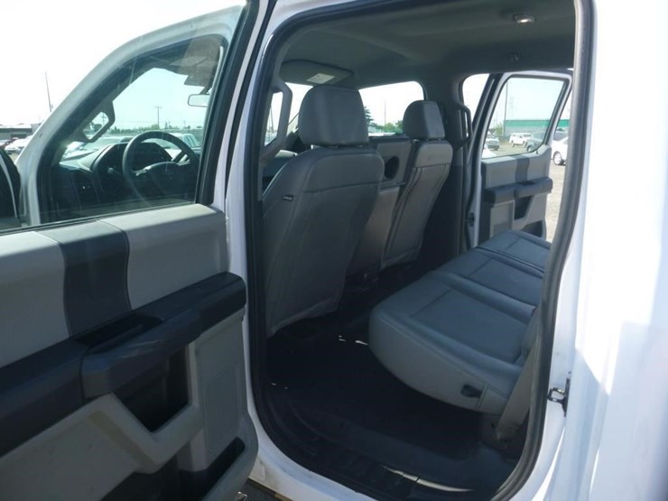 2020-ford-f150-image-7