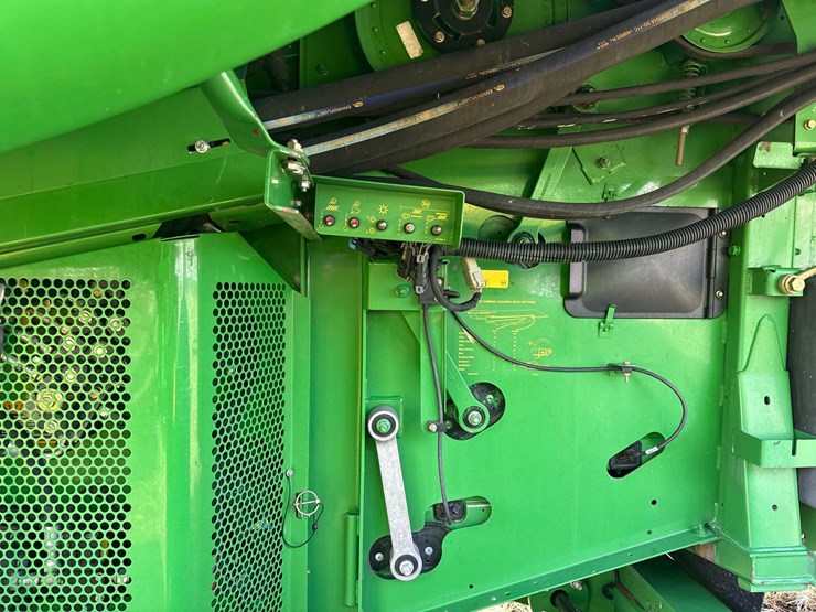2010-john-deere-9870-sts-image-14