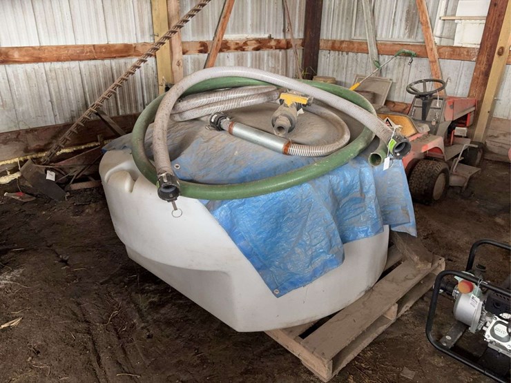 ace-roto-mold-350-gallon-pickup-tank-image-1