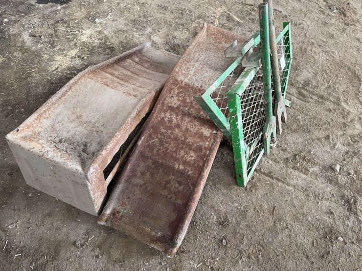 assorted-metal-farm-equipment-components-and-ramps-image-3