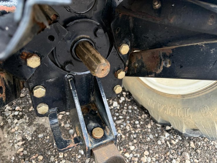 new-holland-workmaster-40-image-16