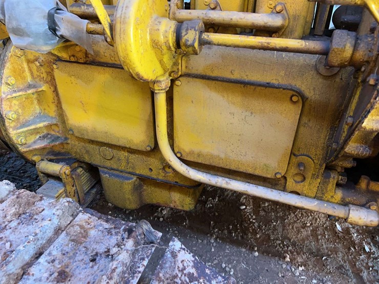 caterpillar-thirty-image-21