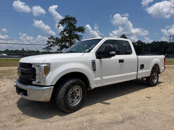2018-ford-f250-image-1
