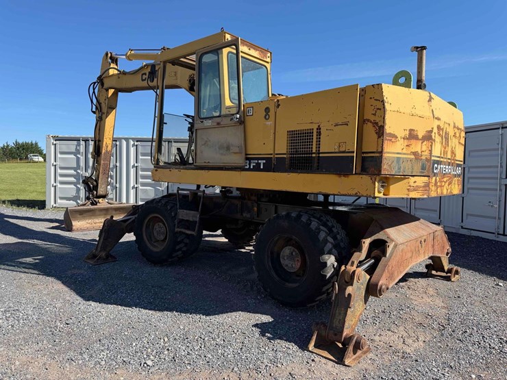 caterpillar-214b-ft-image-3