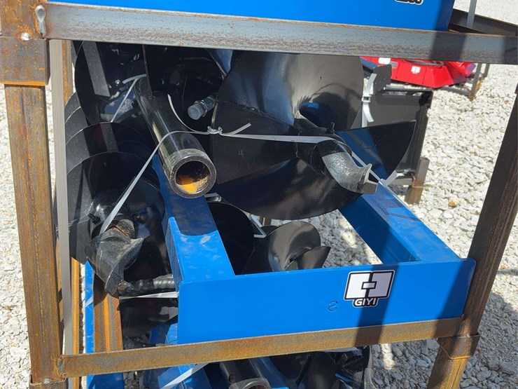 giyi-hydraulic-earth-auger-attachment-image-4