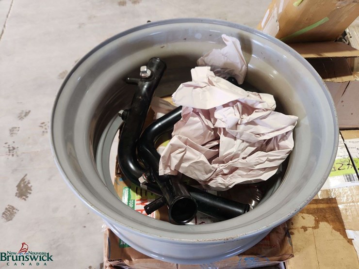 pallet-of-misc.-automotive-parts/accessories-image-13