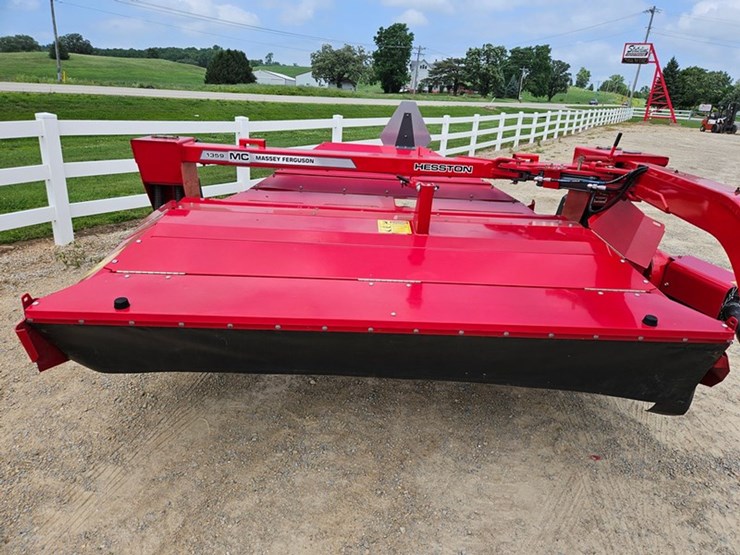 massey-ferguson-1359-image-14