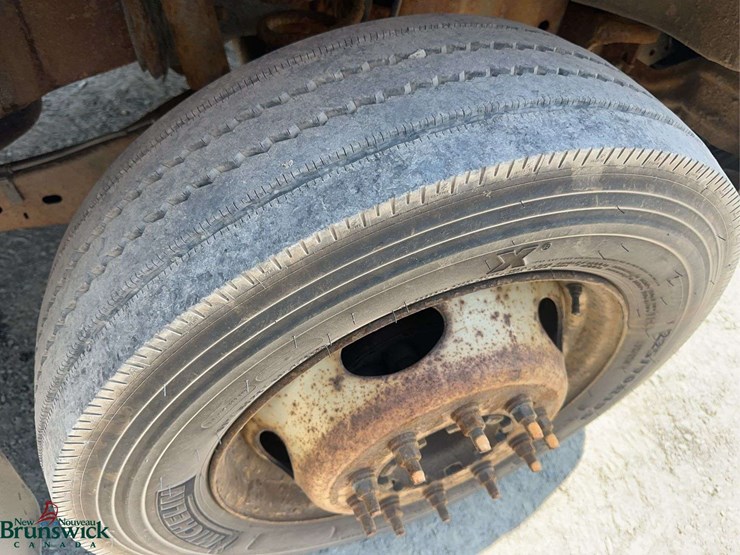 2012-ford-f550-xl-image-12