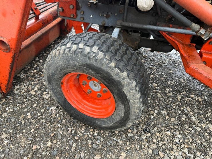 kubota-b2350-image-17