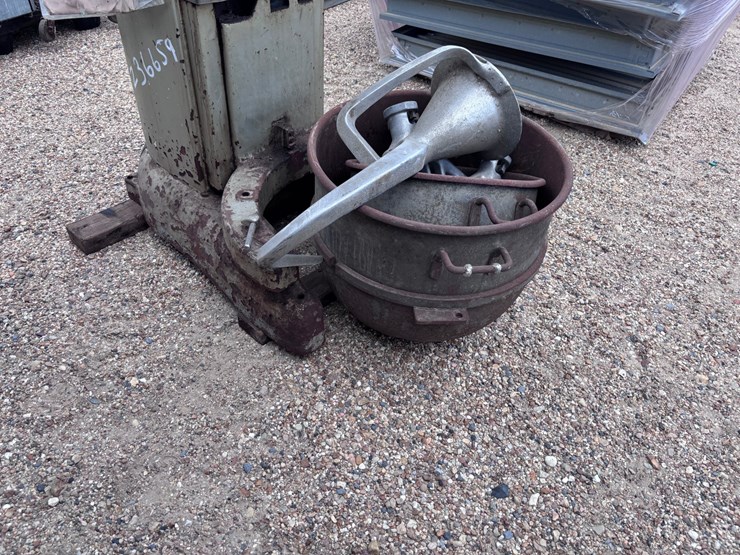 #36659-•-hobart-bakery-mixer-image-3