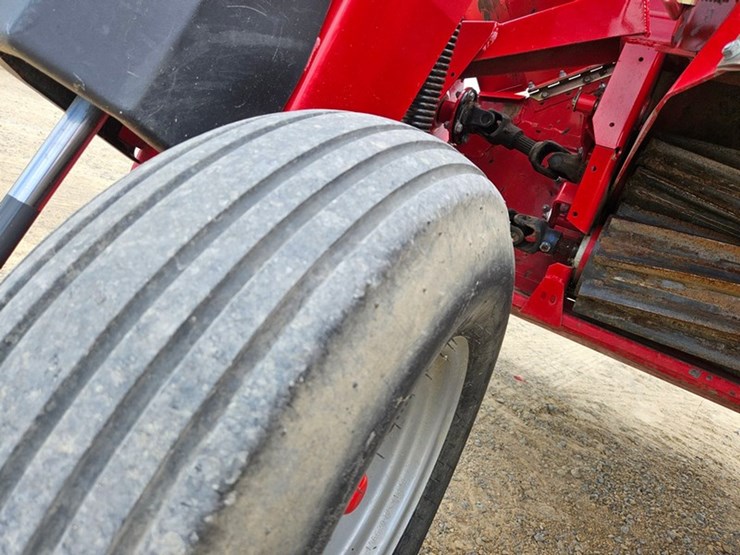 massey-ferguson-1359-image-36