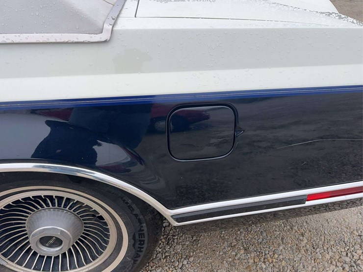 1979-lincoln-continental-mark-v-image-28