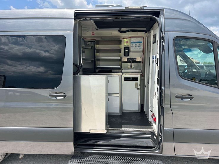 2021-mercedes-benz-sprinter-4500-image-20