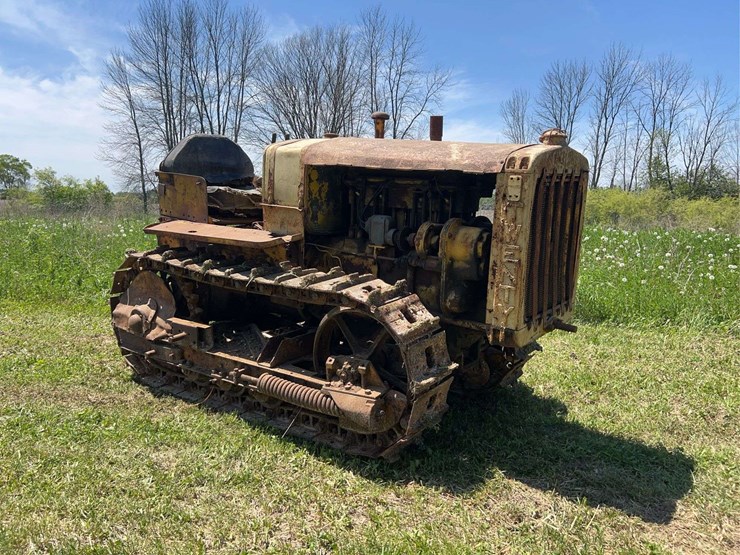 caterpillar-twenty-image-1