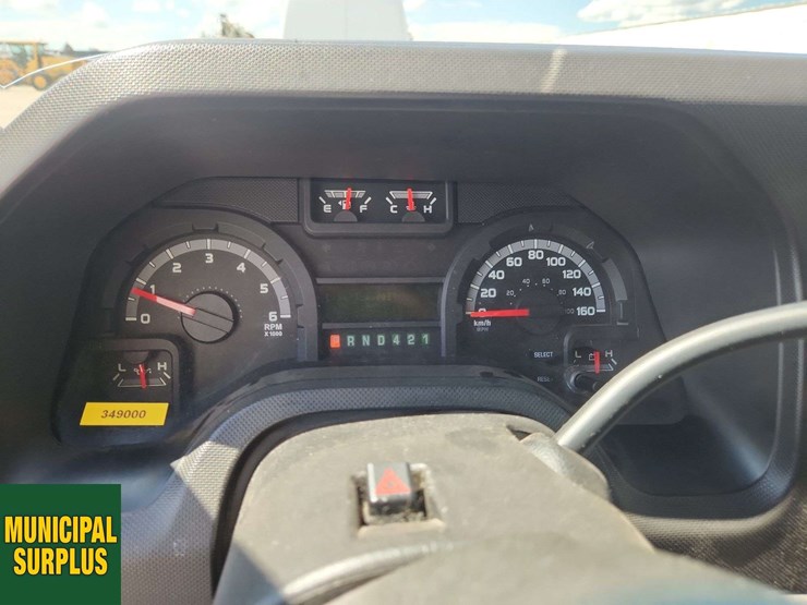 2017-ford-e450-image-38