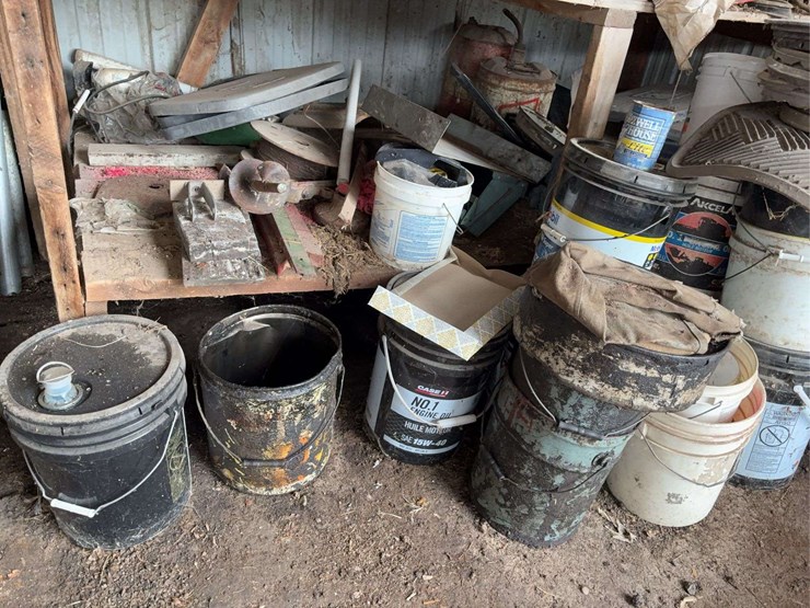 assorted-automotive-parts-and-shop-supplies-lot-image-6