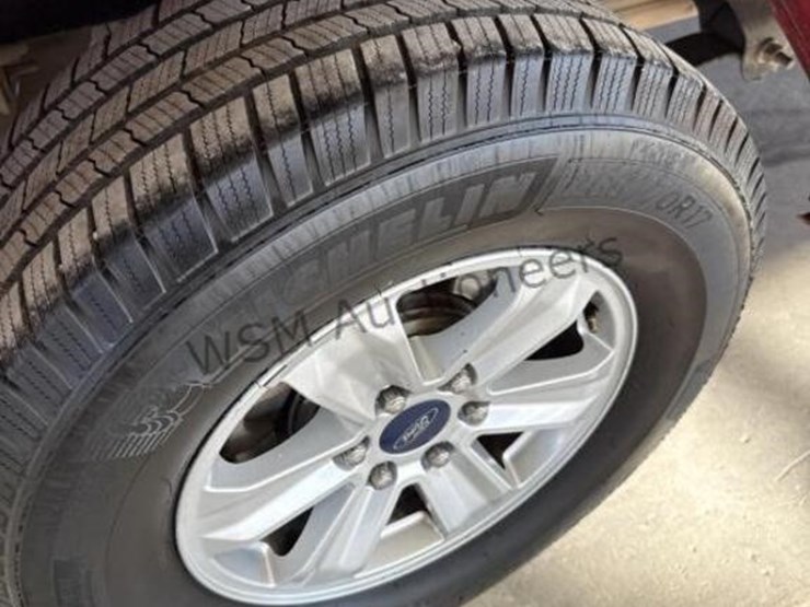 2017-ford-f150-image-9
