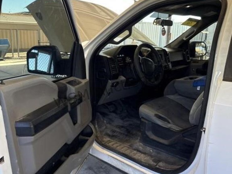 2018-ford-f150-image-24