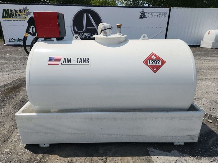 am-tank-fuel-tank-with-pump/nozzle-(490-gallon/1800-litre)-image-1