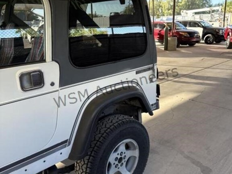 1988-jeep-wrangler-image-6