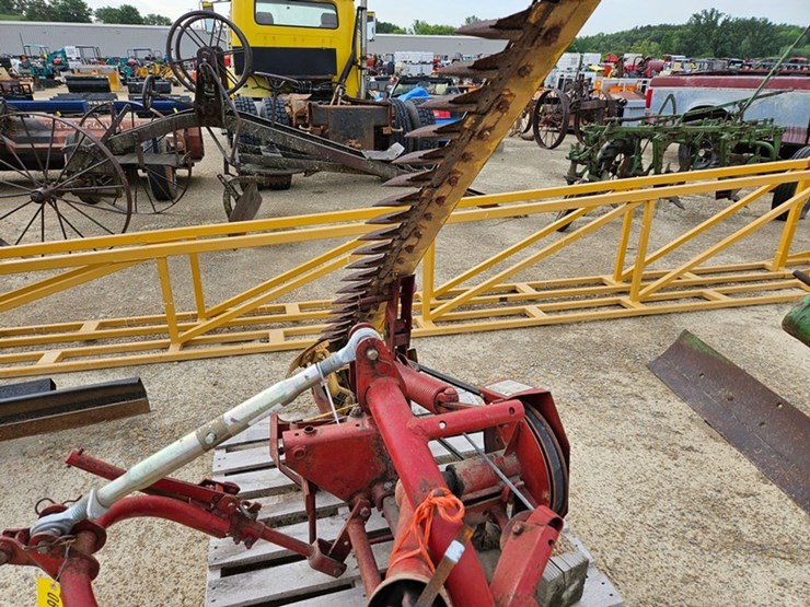 new-holland-451-image-9