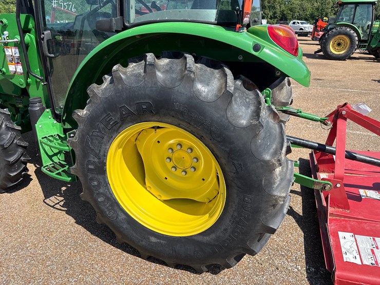 2013-john-deere-5065e-image-9