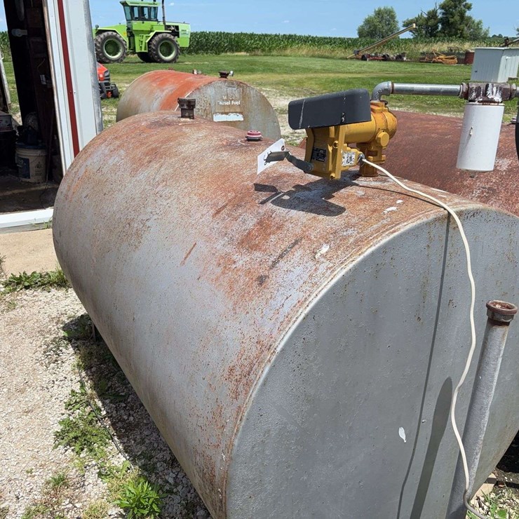 500 Gallon Diesel Tank with Newer 13gpm Pump