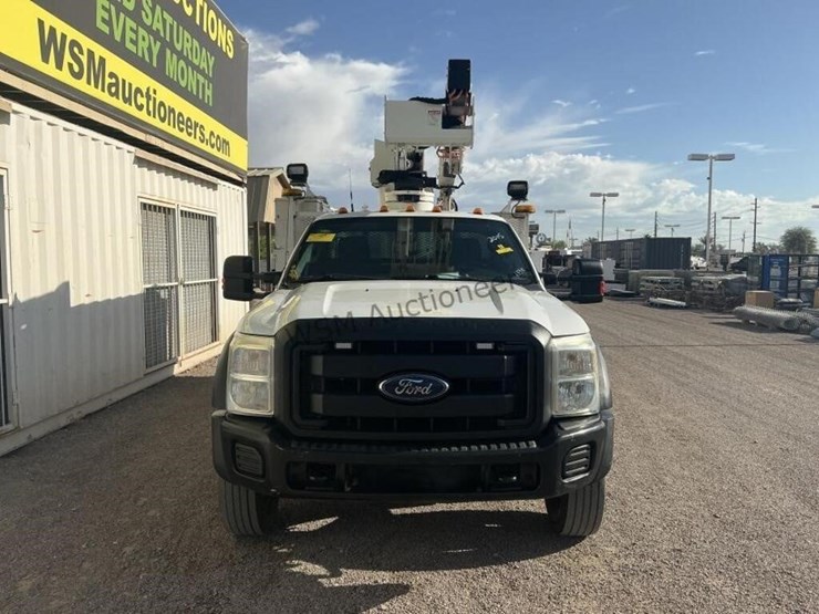 2015-ford-f550-image-3