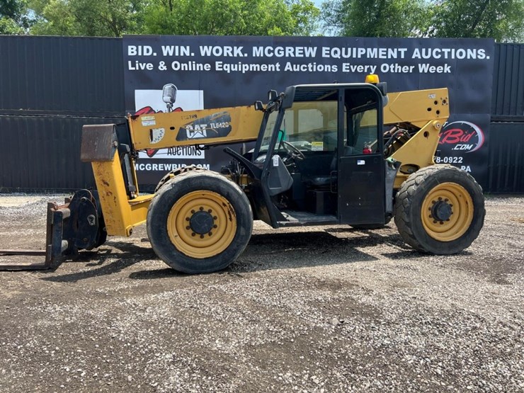 caterpillar-tl642c-image-1