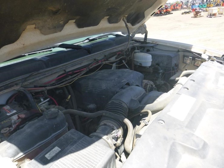 2008-chevrolet-2500hd-image-9