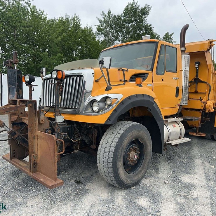 2011 INTERNATIONAL 7600