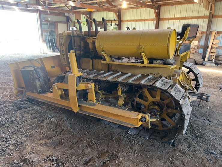 caterpillar-thirty-image-5