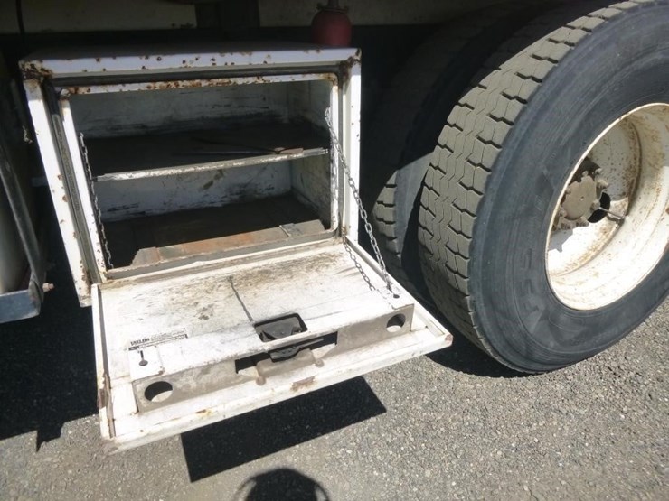 2007-international-durastar-4400-image-16