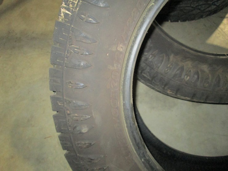 #45013-•-lot-of-(3)-205/60r-20-tires-inv#45013-image-3