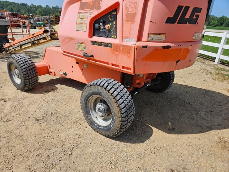 2015-jlg-400s-image-26