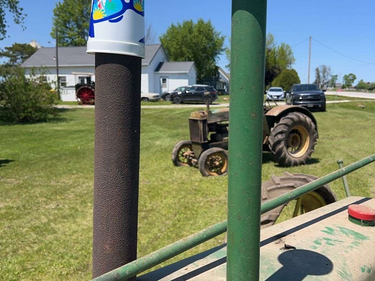 john-deere-b-image-15