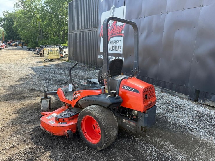 2019-kubota-zd1211-image-2