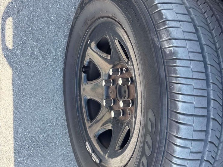 2019-chevrolet-tahoe-image-22