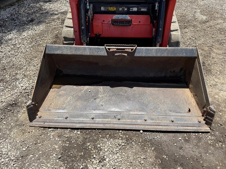 kubota-svl75-2-image-9