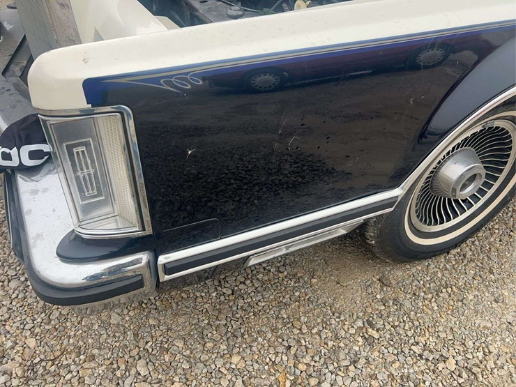 1979-lincoln-continental-mark-v-image-12