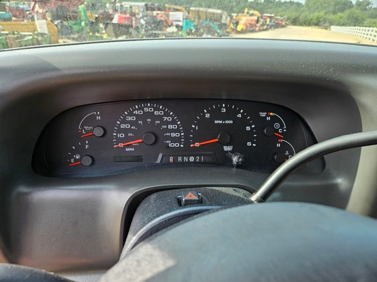 2004-ford-f250-xlt-image-30