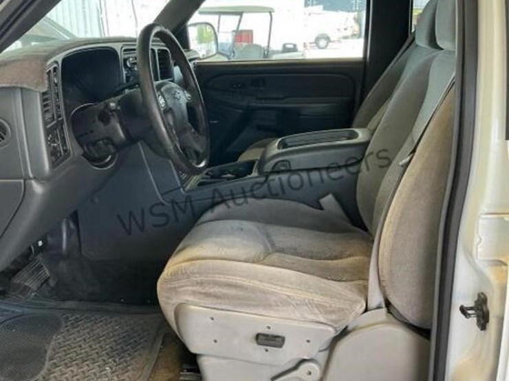 2003-chevrolet-avalanche-p/u-image-23
