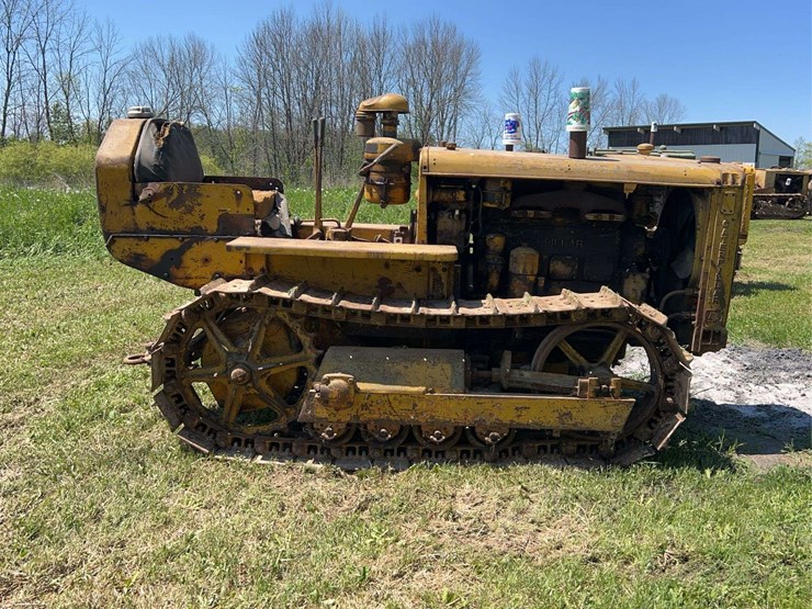 caterpillar-d2-image-2