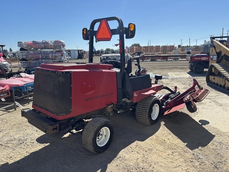 2009-toro-groundsmaster-4100d-image-3