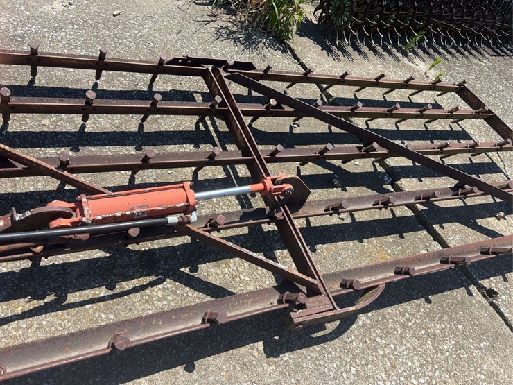 30'-hydraulic-spike-tooth-pull-type-harrow-image-4